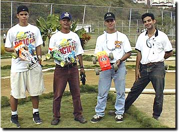 De izquierda a derecha:
Miguel Villalobos,
Carlos Cabrera,
Pedro Centeno,
Franco Agrusa